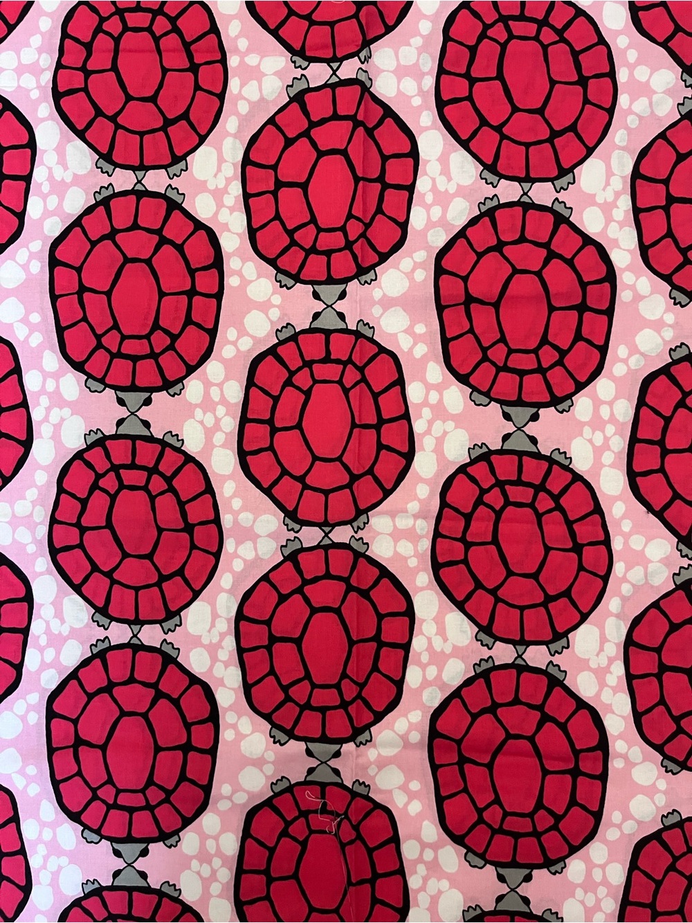 “Turtle bay” Alexander Henry fabric 2007–47L44W